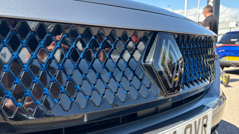 Renault Rafale E-Tech FHEV Iconic Esprit Alpine 5dr Auto 4C Hybrid Estate